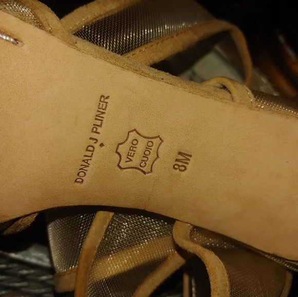 NEW DONALD J PLINER 8 M TAN & GOLD SNAKESKIN LEATHER MESH SANDAL HEELS - Picture 9 of 11